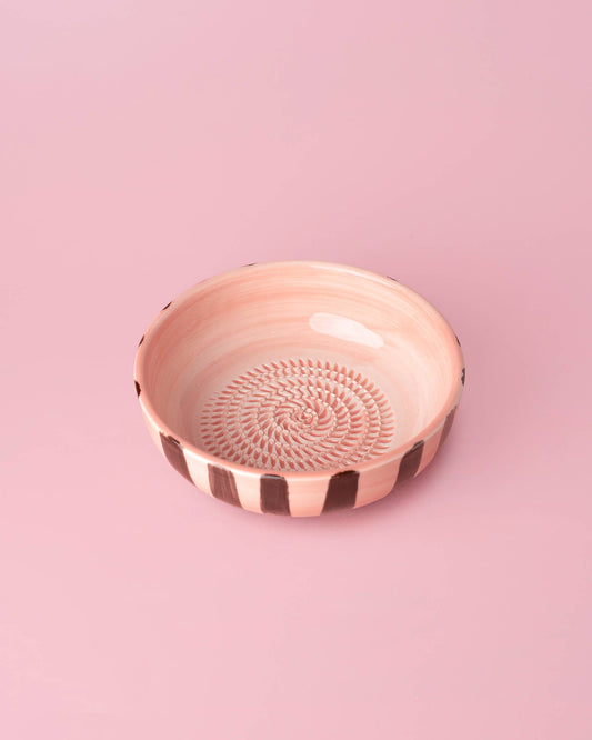 Medium Grater Bowl | Chocolate