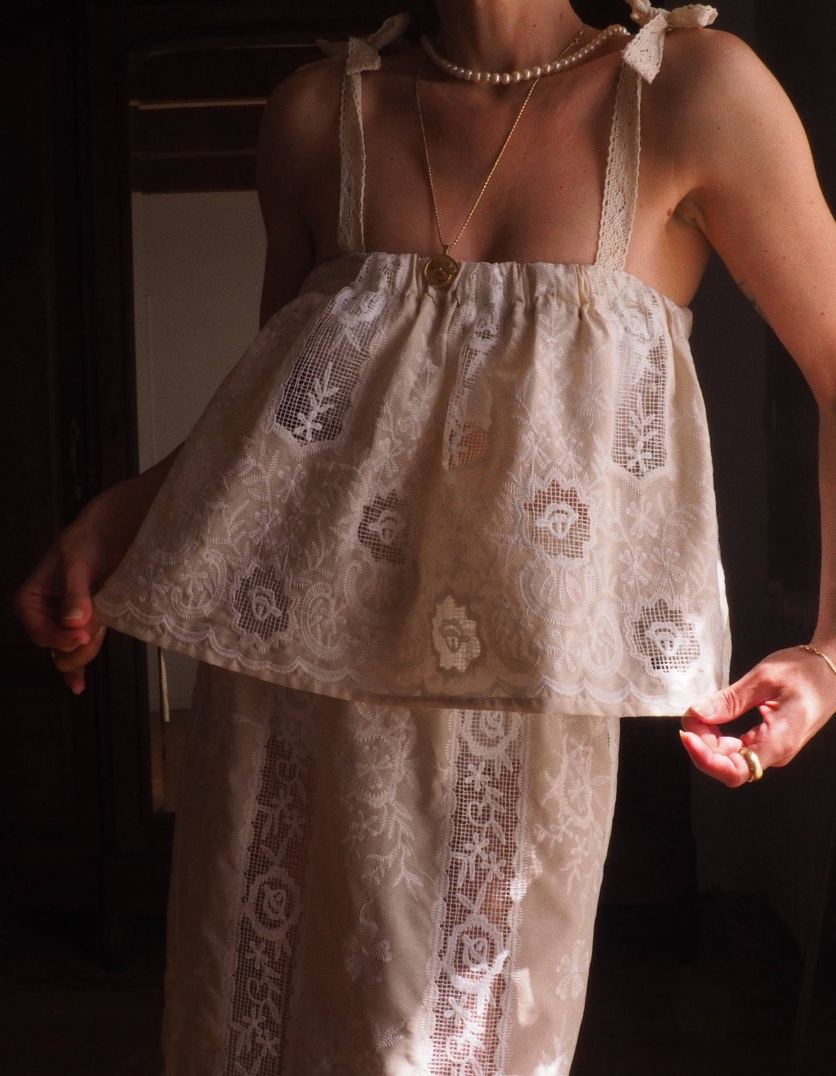 Chloe Set | Almond
