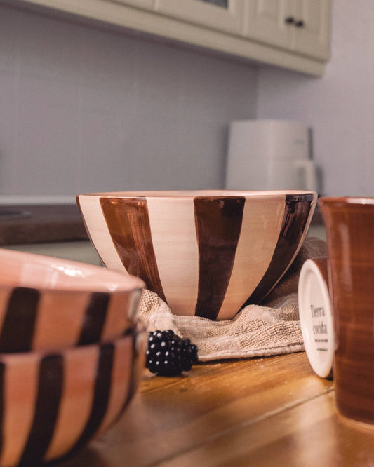 ceramic salad bowl | pink and chocolate brown - 1.5l