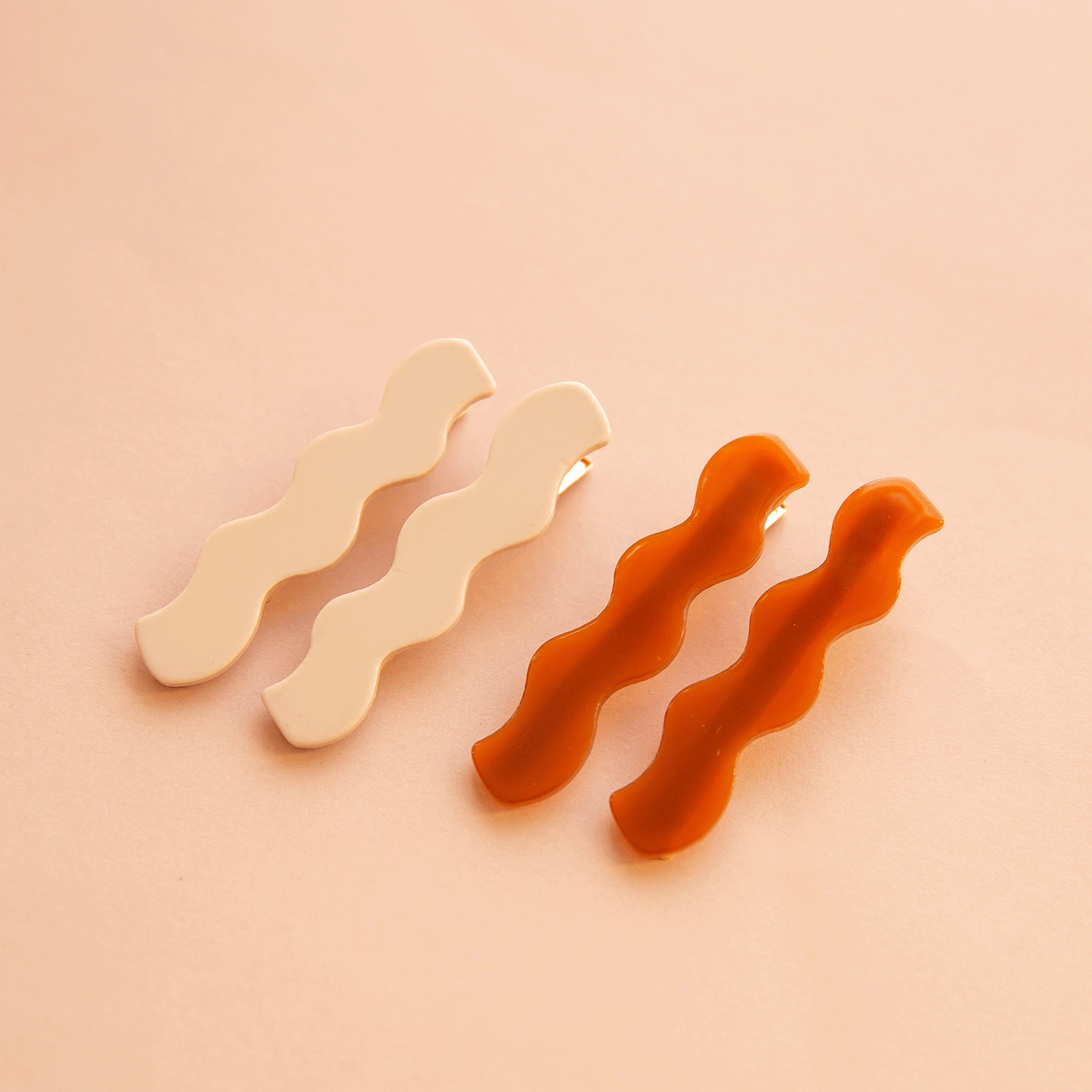 Wavy Hair Clips | Cognac