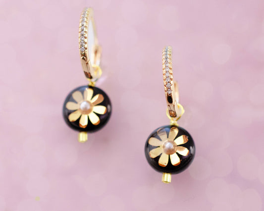 Mira Dangle Earrings | Flower