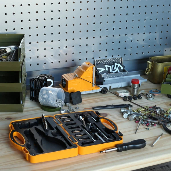 Trailer tool set