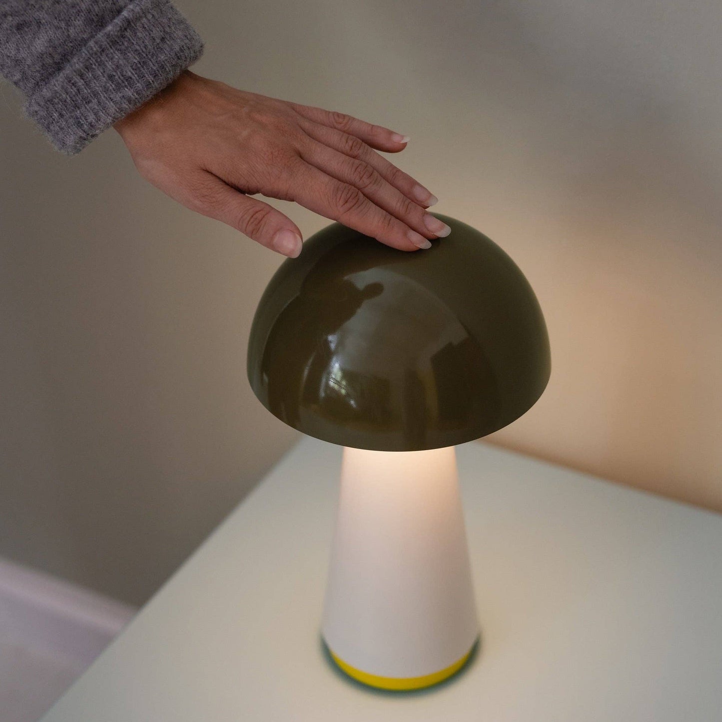 Bob Table Lamp | Olive