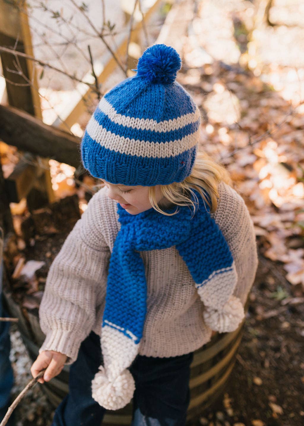 Retro Beanie | Blue & Cream