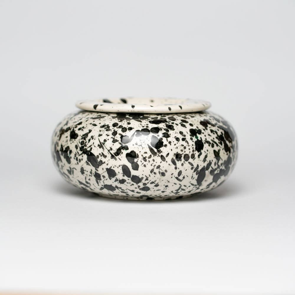 Modern Ceramic Ashtray | GALAXI