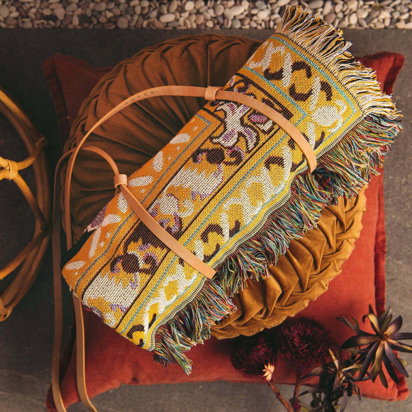 'Here Comes The Sun' | Large Picnic Rug/Throw