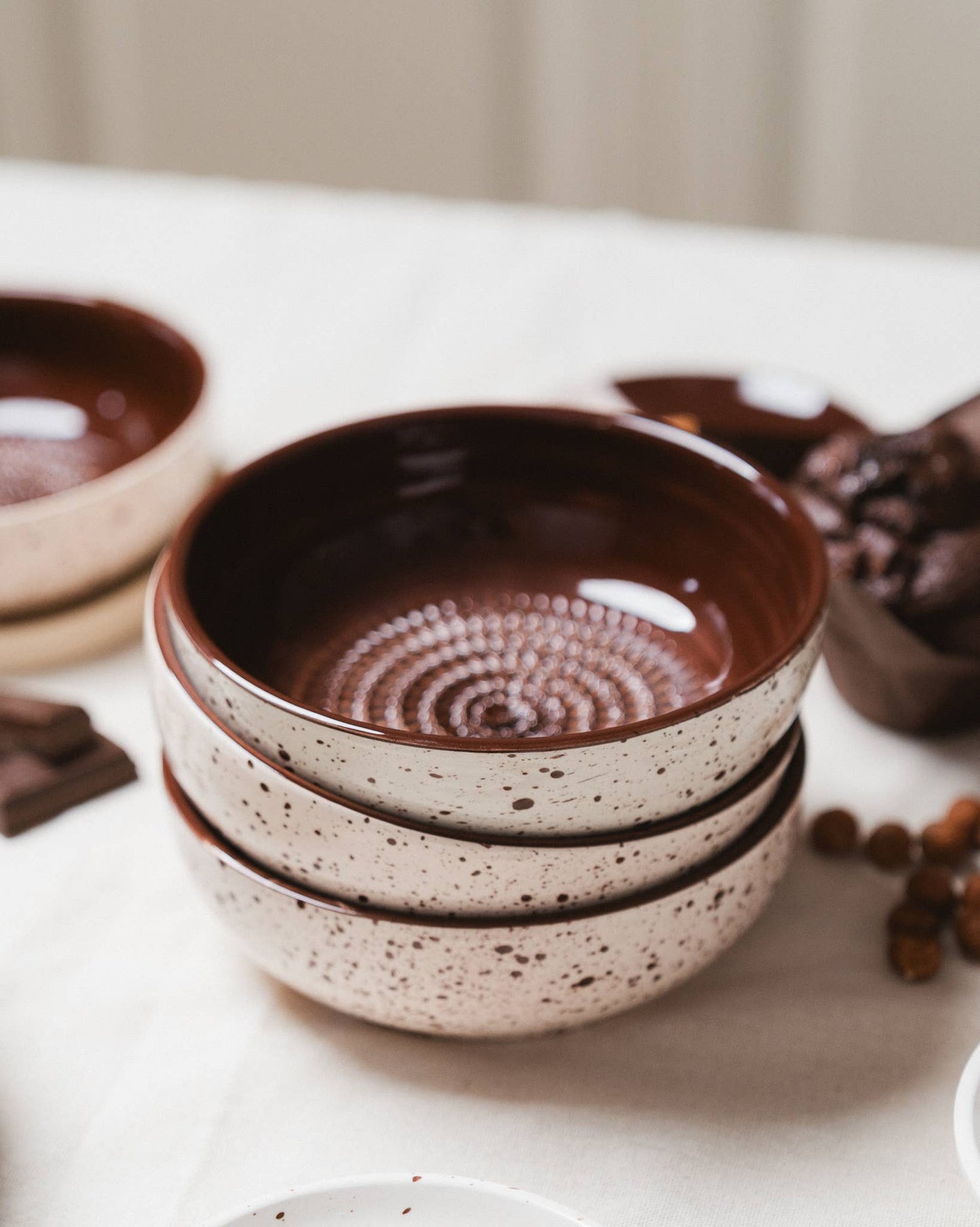 Medium Grater Bowl | Brownie