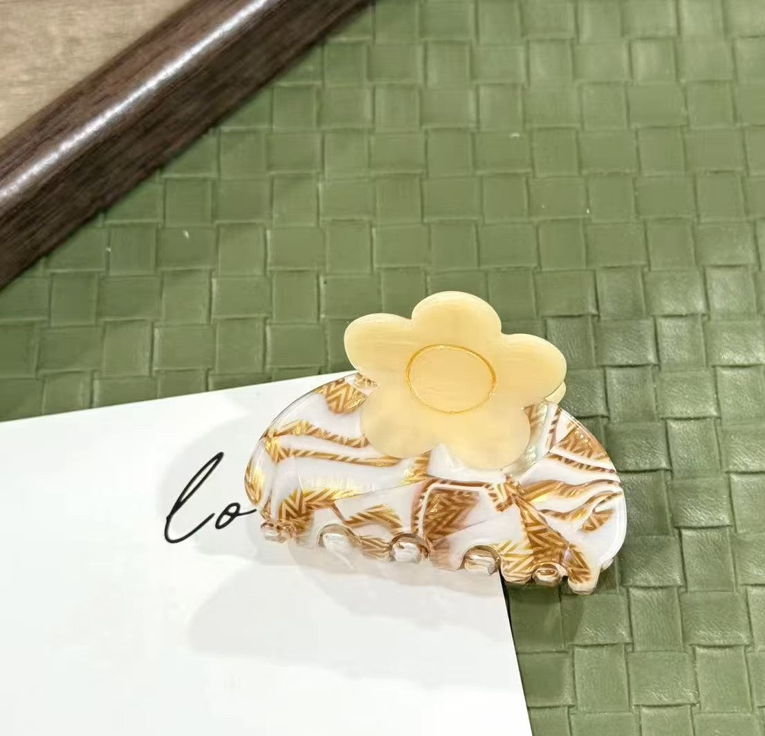 small flower multi hair claw | various colours