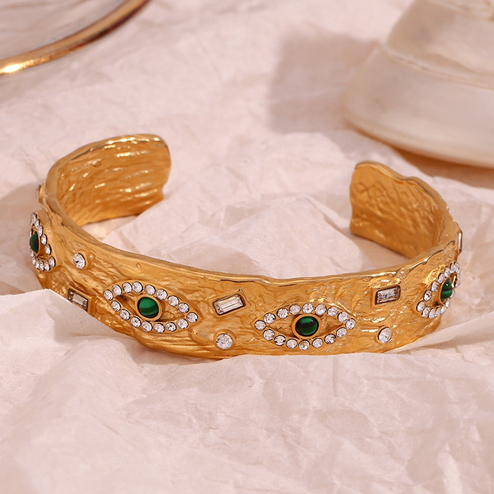 Hammered Evil Eye Cuff | Gold
