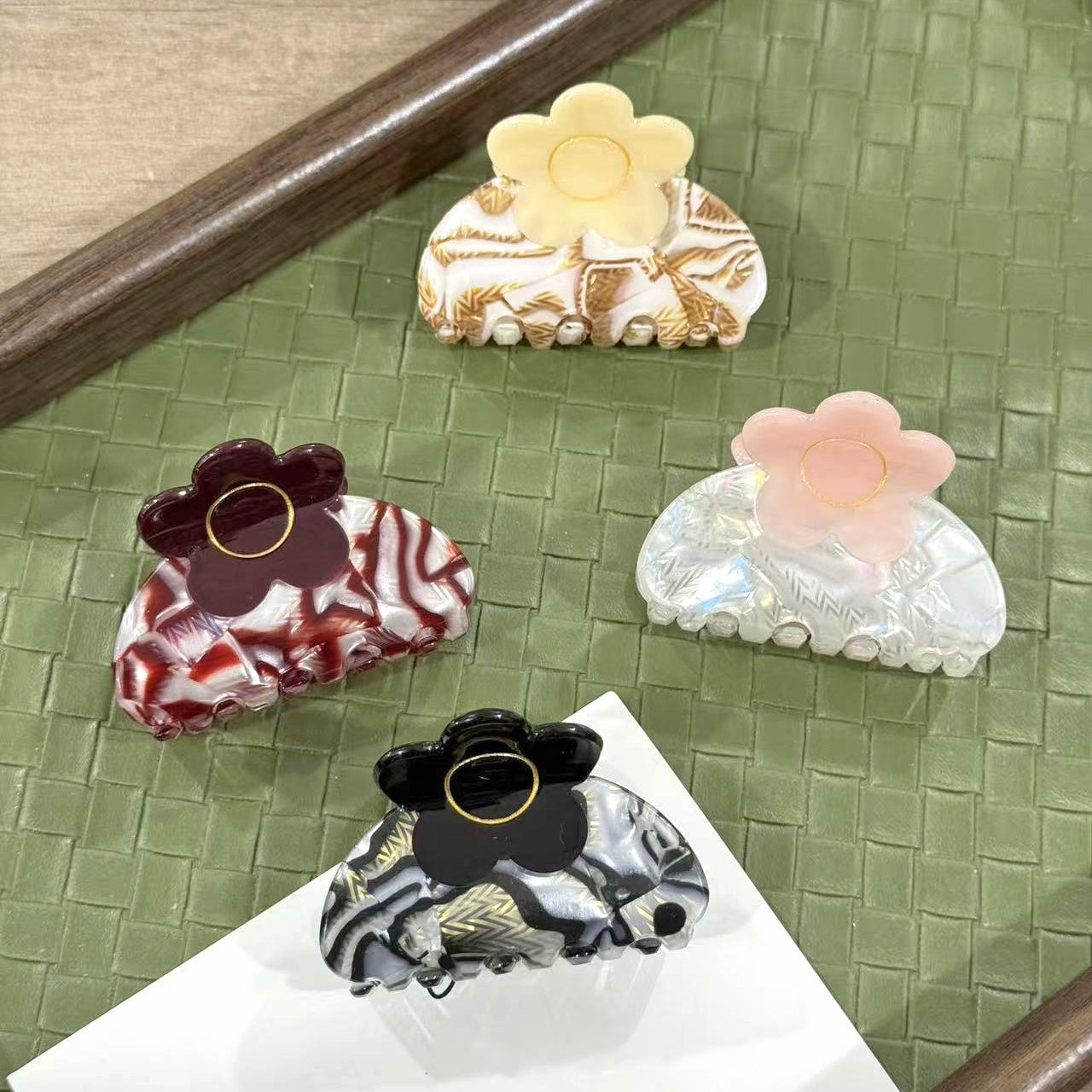 small flower multi hair claw | various colours
