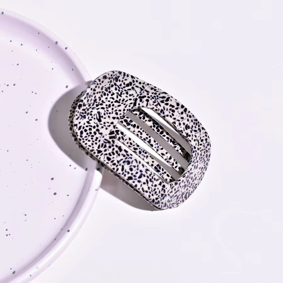 Hair Claw Clip | Large Curve Shell