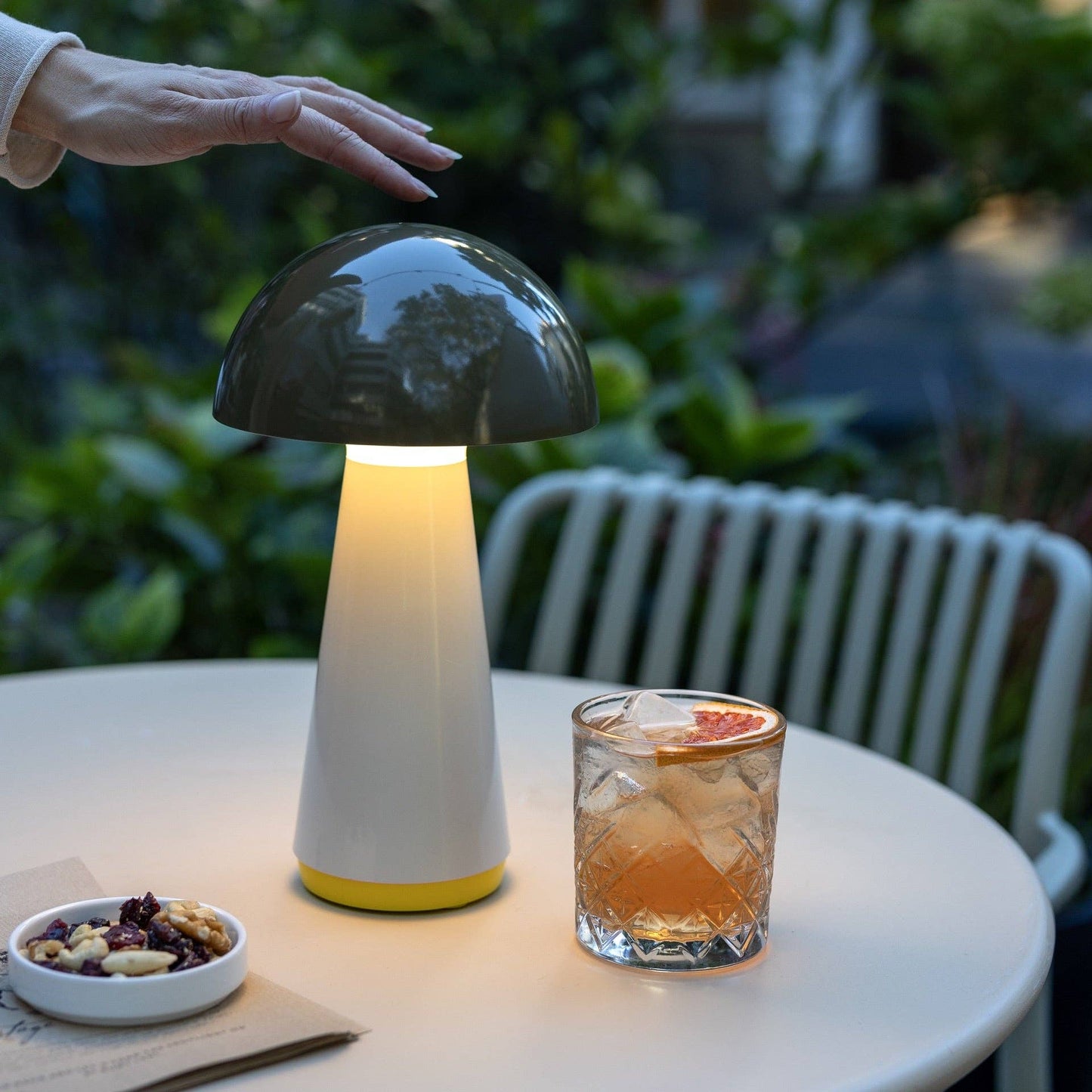 Bob Table Lamp | Olive