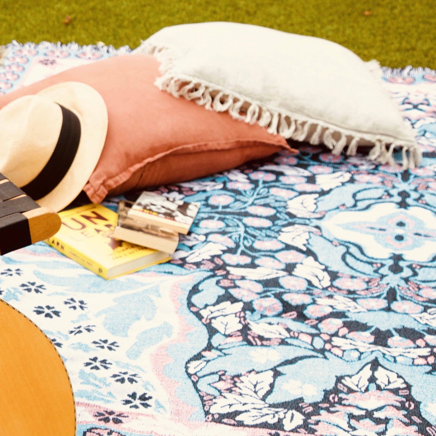 'All You Need is Love' | Picnic Rug/Throw