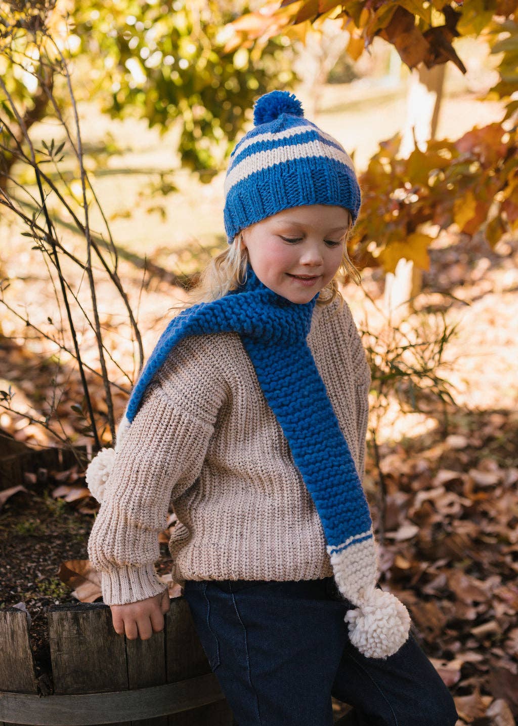 Retro Beanie | Blue & Cream
