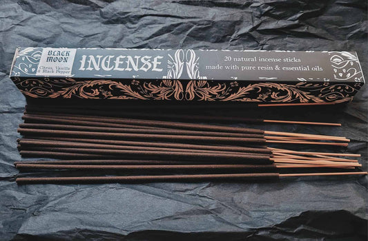 Black Moon Stick Incense | Citrus, Vanilla & Blackpepper
