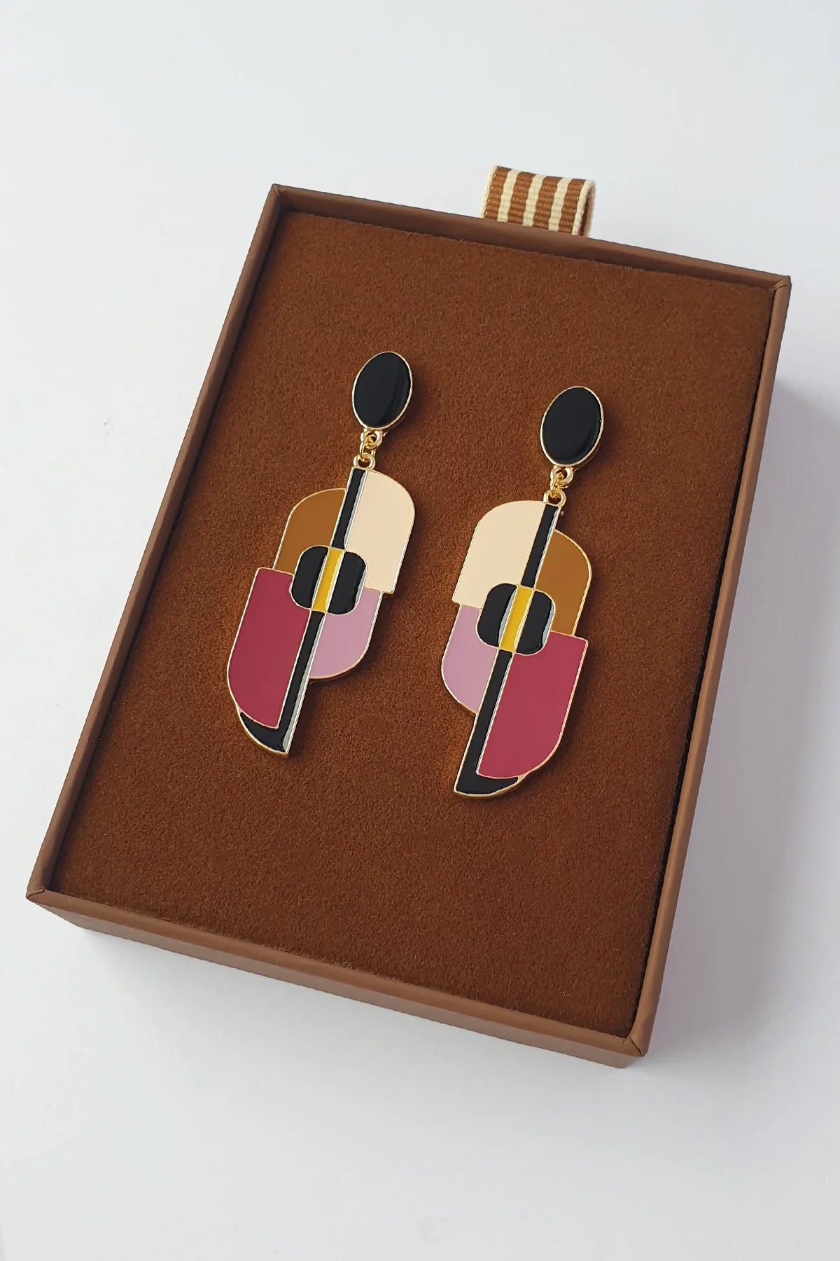 Labyrinth Earrings | Black