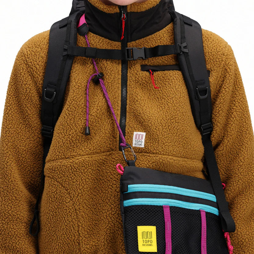 Mountain Accessory Shoulder Bag | Black - Grape