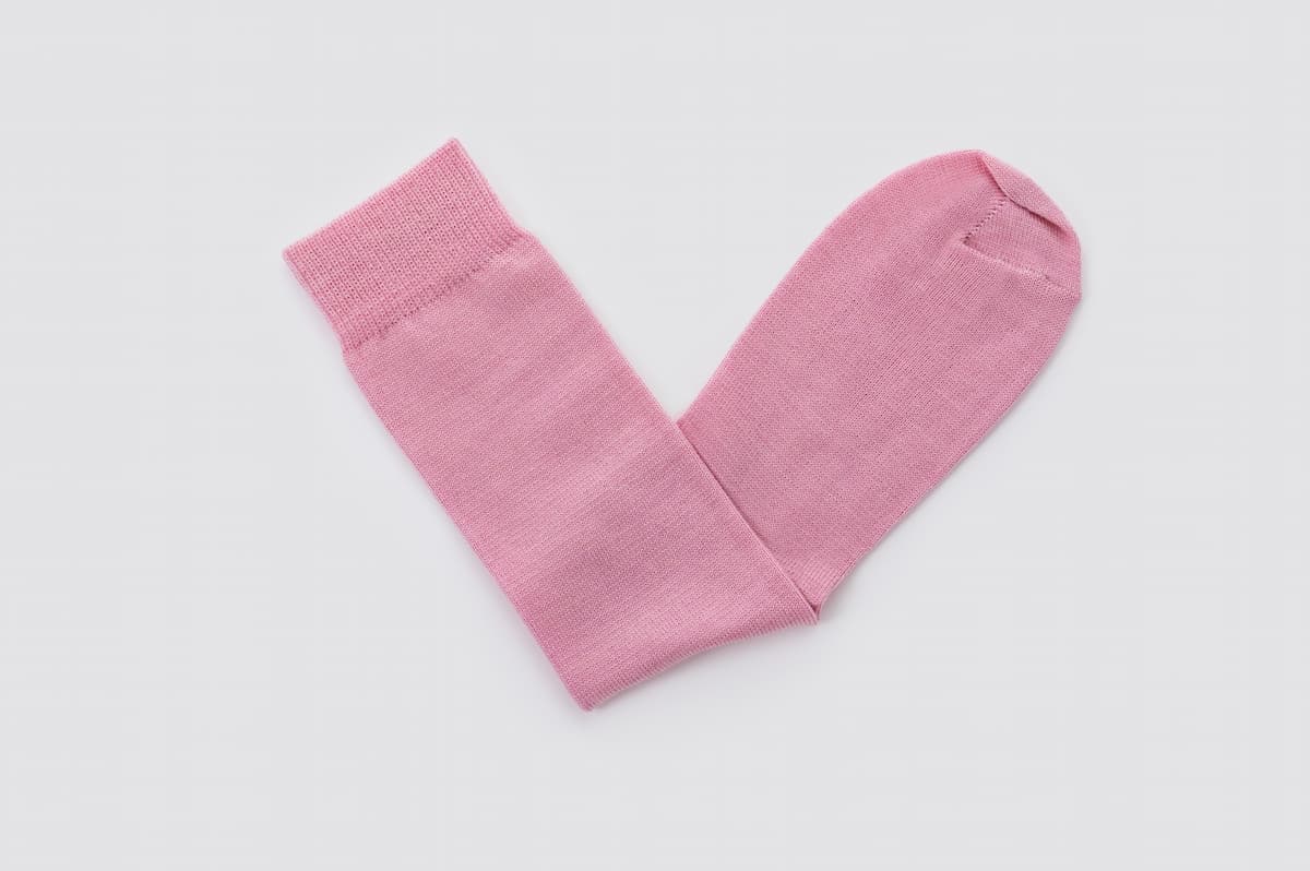 Merino Calf Length Socks | Pink