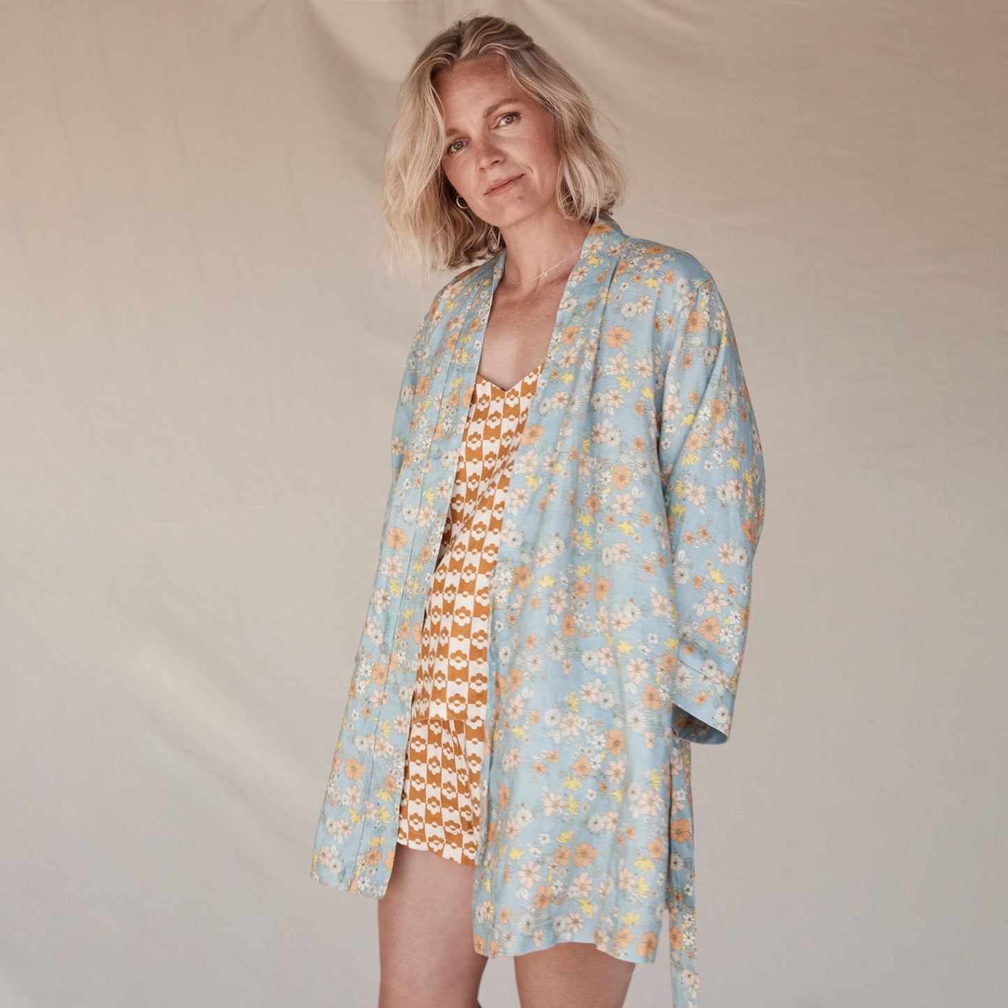 Love Child Robe | 100% Linen Short Robe