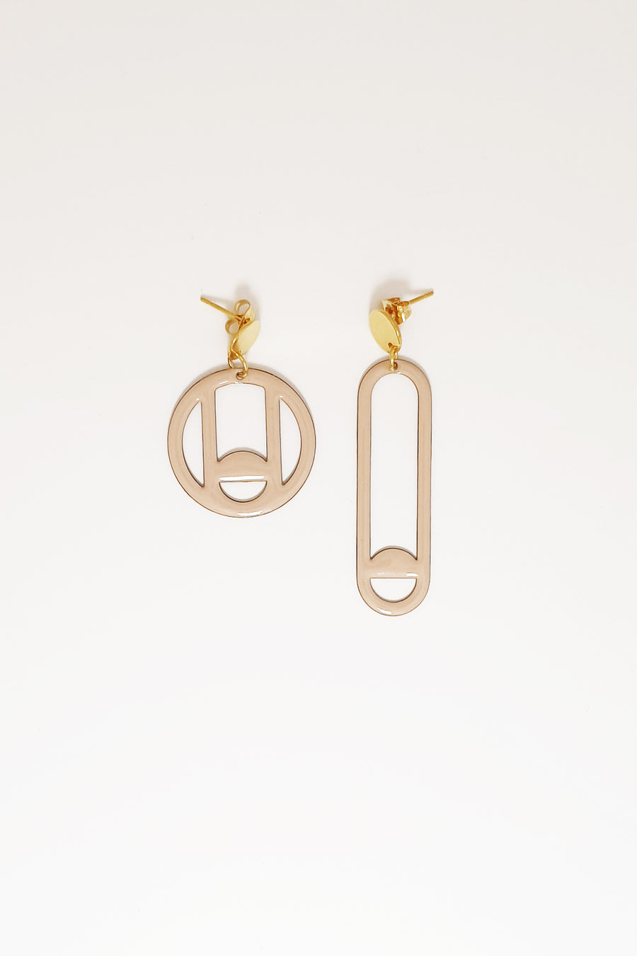 Rivalry Earrings- Macadamia